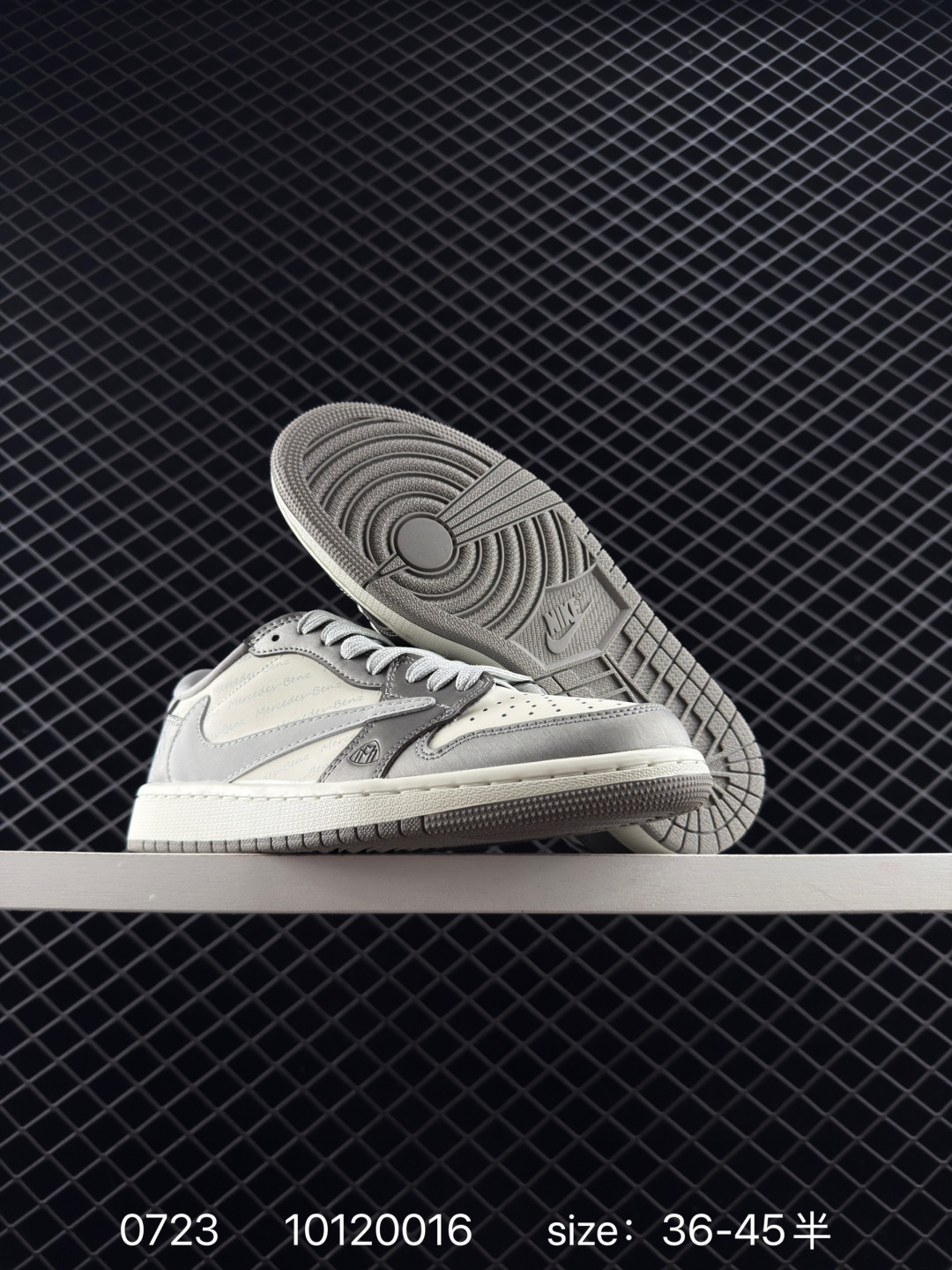 Nike Air Jordan 1 x Travis Scott AJ1